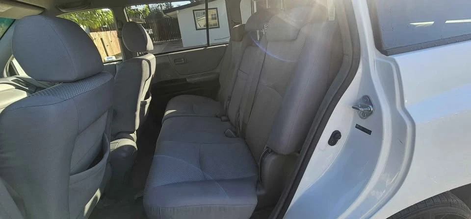 2006 Toyota Highlander - Image 13 of 18