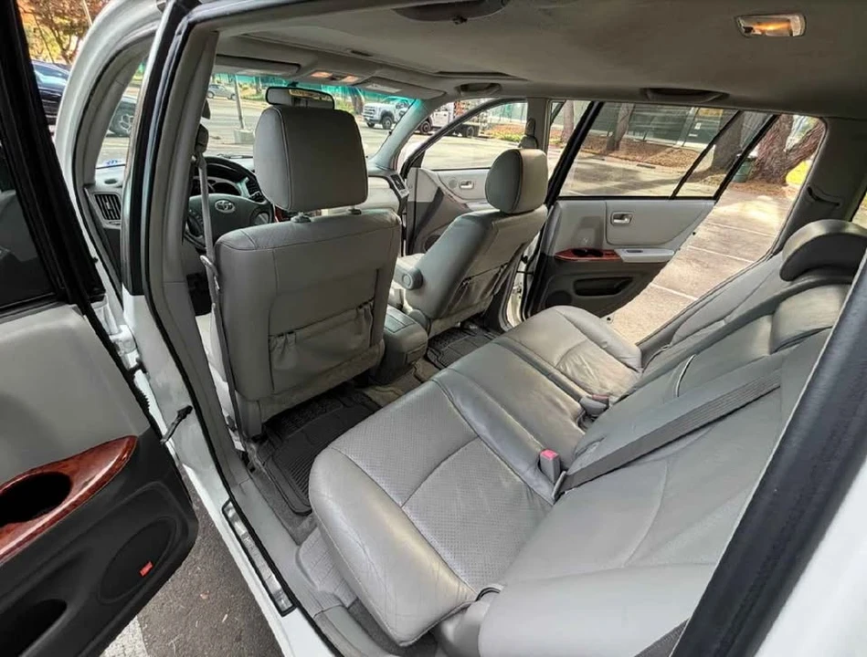 2006 Toyota Highlander - Image 17 of 18