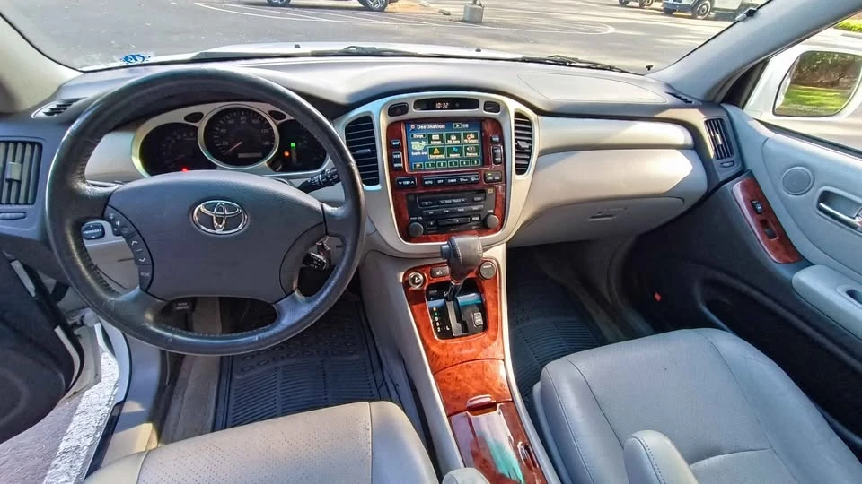 2006 Toyota Highlander - Image 16 of 18