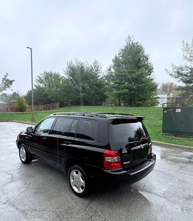 2006 Toyota Highlander - Image 2 of 18
