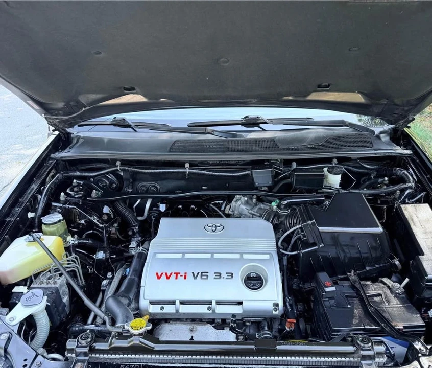 2006 Toyota Highlander - Image 16 of 18