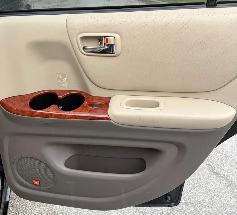 2006 Toyota Highlander - Image 11 of 18