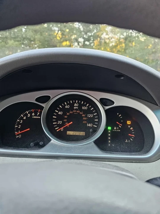 2006 Toyota Highlander - Image 15 of 19