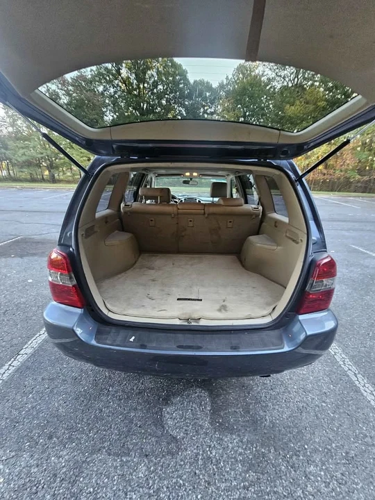 2006 Toyota Highlander - Image 9 of 19