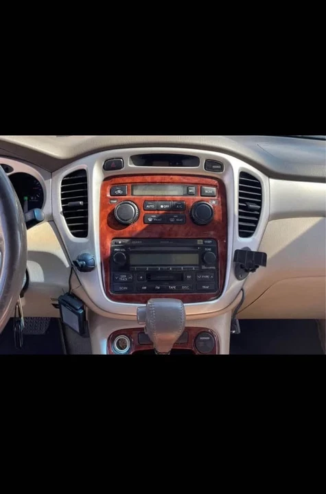 2006 Toyota Highlander - Image 8 of 11