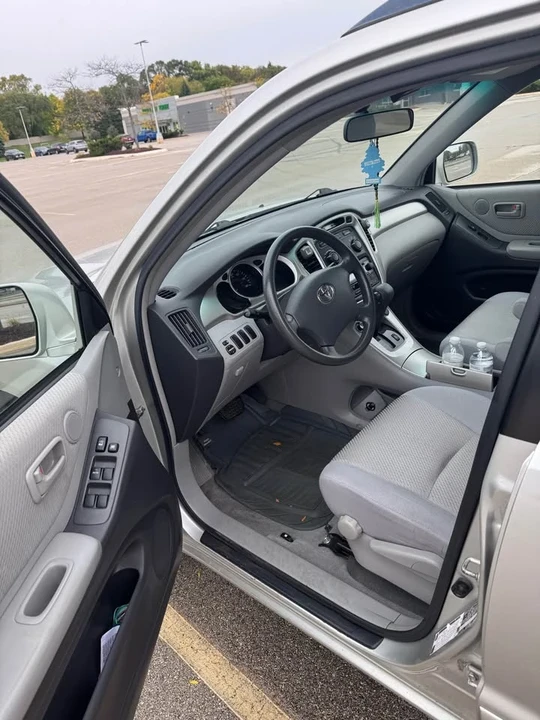 2006 Toyota Highlander - Image 12 of 16