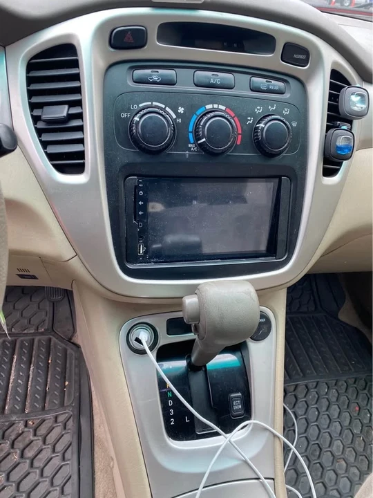 2006 Toyota Highlander - Image 6 of 8