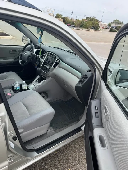 2006 Toyota Highlander - Image 9 of 16