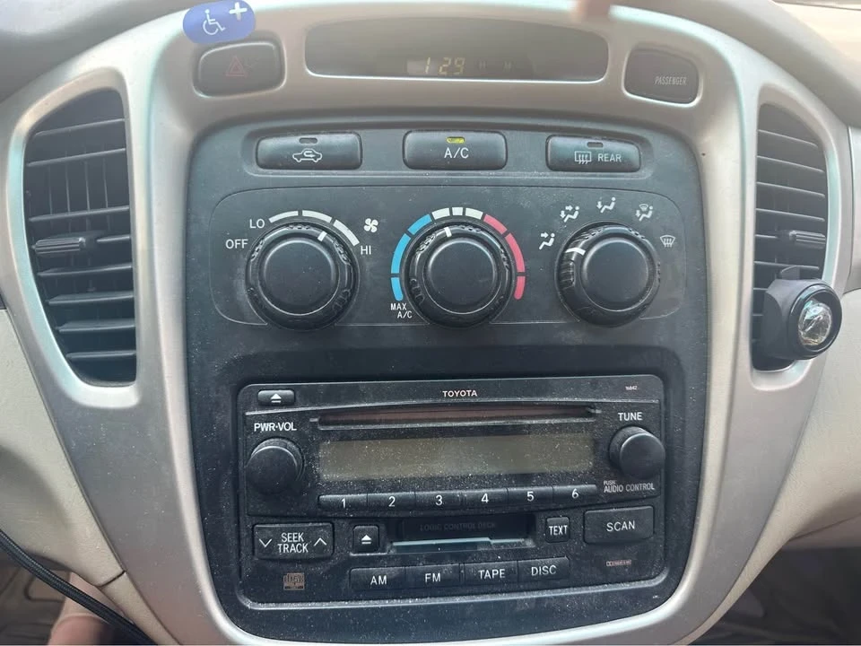 2006 Toyota Highlander - Image 6 of 8