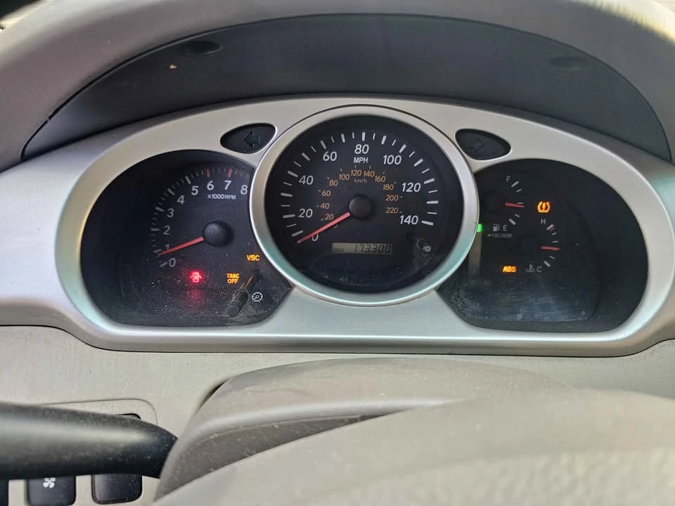 2006 Toyota Highlander - Image 15 of 16