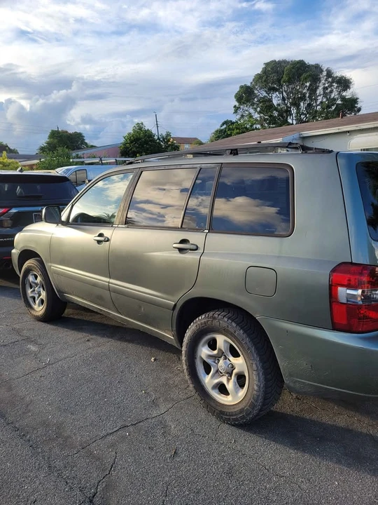 2006 Toyota Highlander - Image 8 of 9
