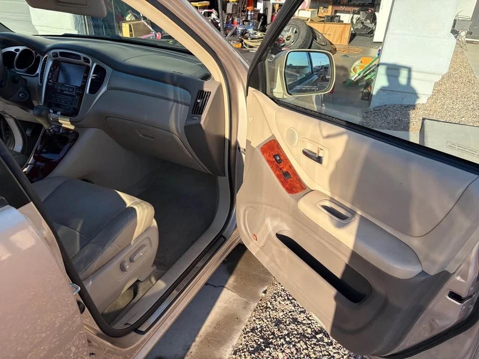 2006 Toyota Highlander - Image 11 of 13