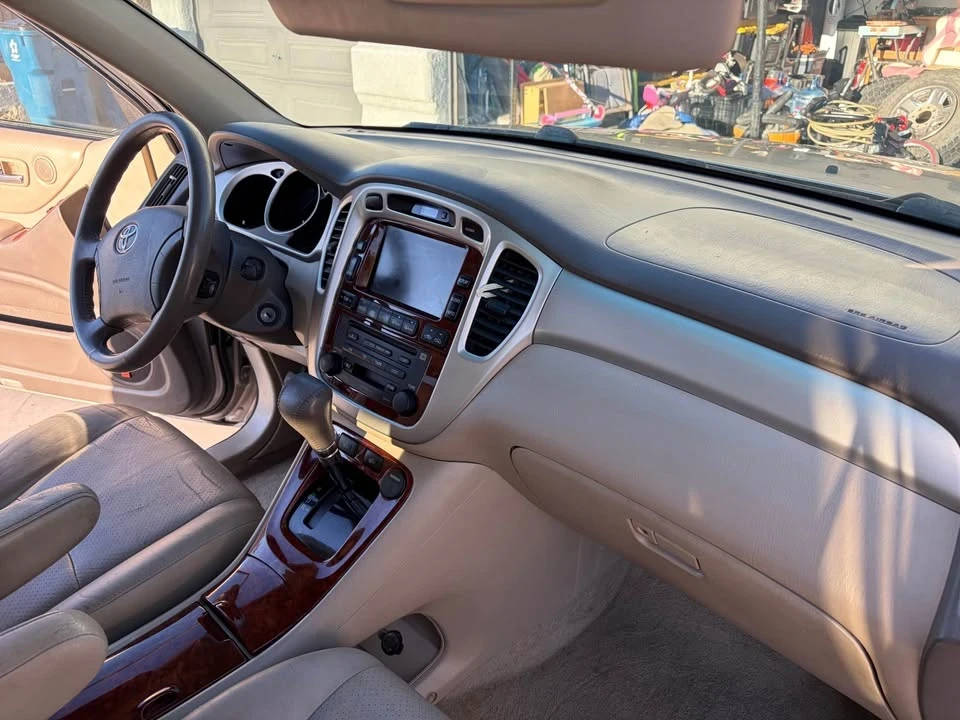 2006 Toyota Highlander - Image 10 of 13