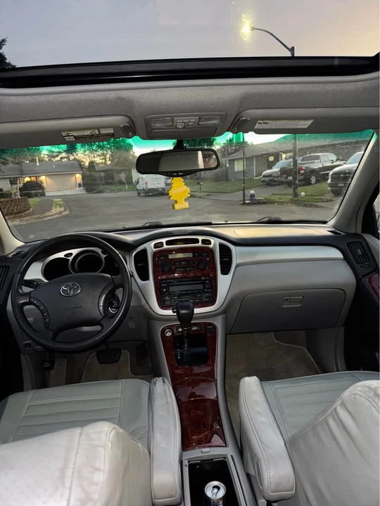 2006 Toyota Highlander - Image 11 of 19