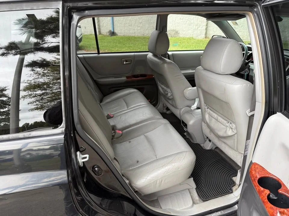 2006 Toyota Highlander - Image 8 of 12