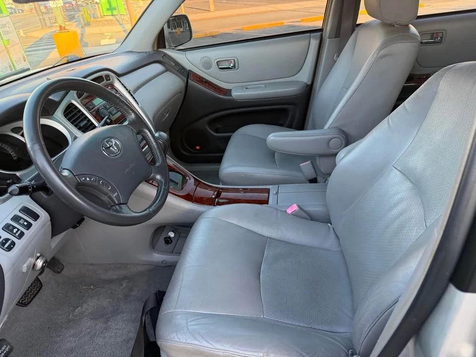 2006 Toyota Highlander - Image 11 of 16