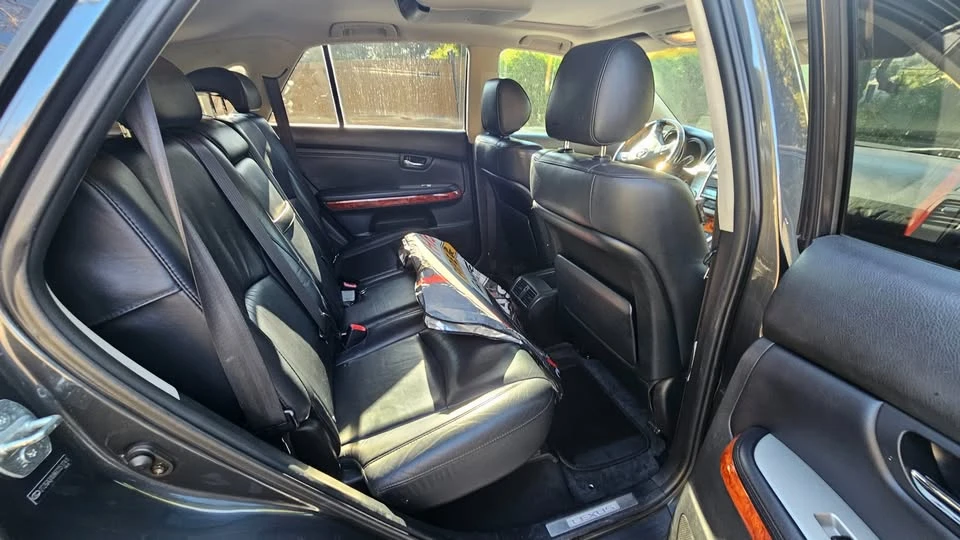 2006 Lexus RX 2nd Gen - Image 9 of 11