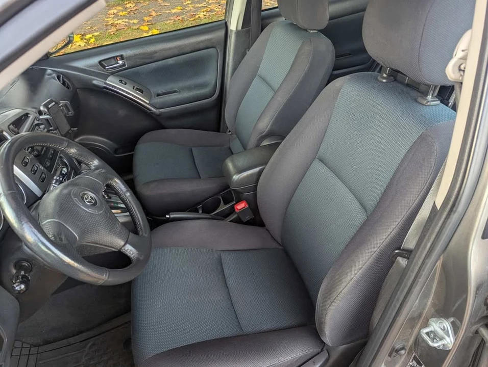 2006 Toyota Matrix 1st Gen - Image 5 of 13