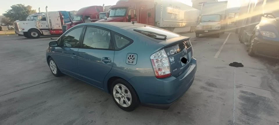 2006 Toyota Prius 2nd Gen - Image 3 of 9