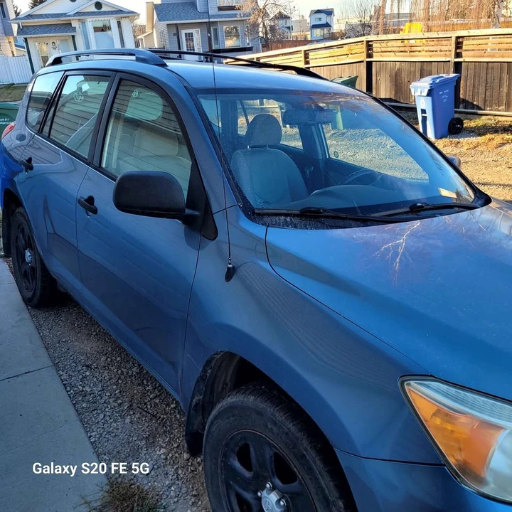 2006 Toyota RAV4 3rd Gen - Image 2 of 8
