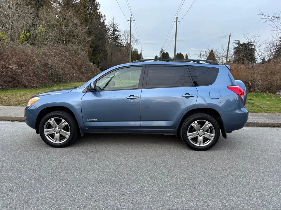 2006 Toyota RAV4 3rd Gen - Image 2 of 11