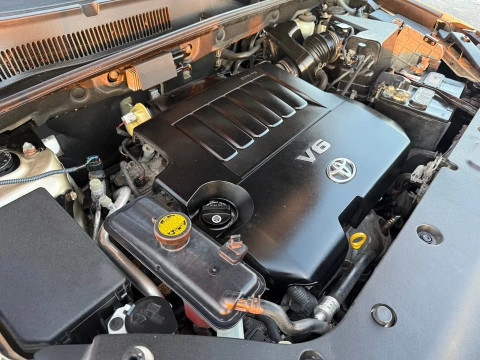 2006 Toyota RAV4 3rd Gen - Image 13 of 20