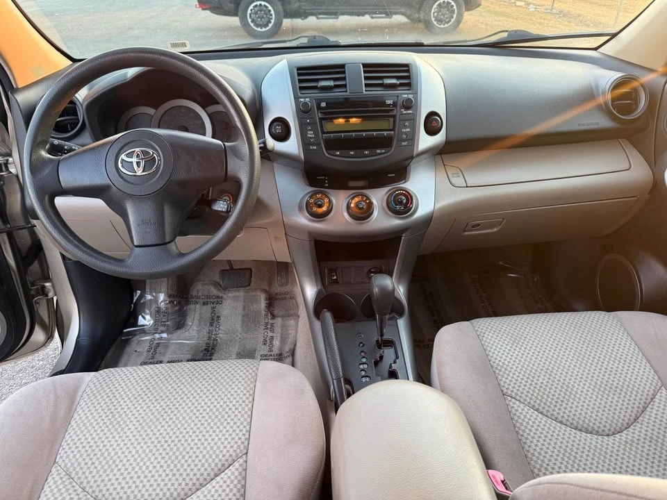 2006 Toyota RAV4 3rd Gen - Image 9 of 20
