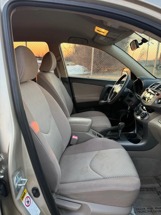2006 Toyota RAV4 3rd Gen - Image 18 of 20