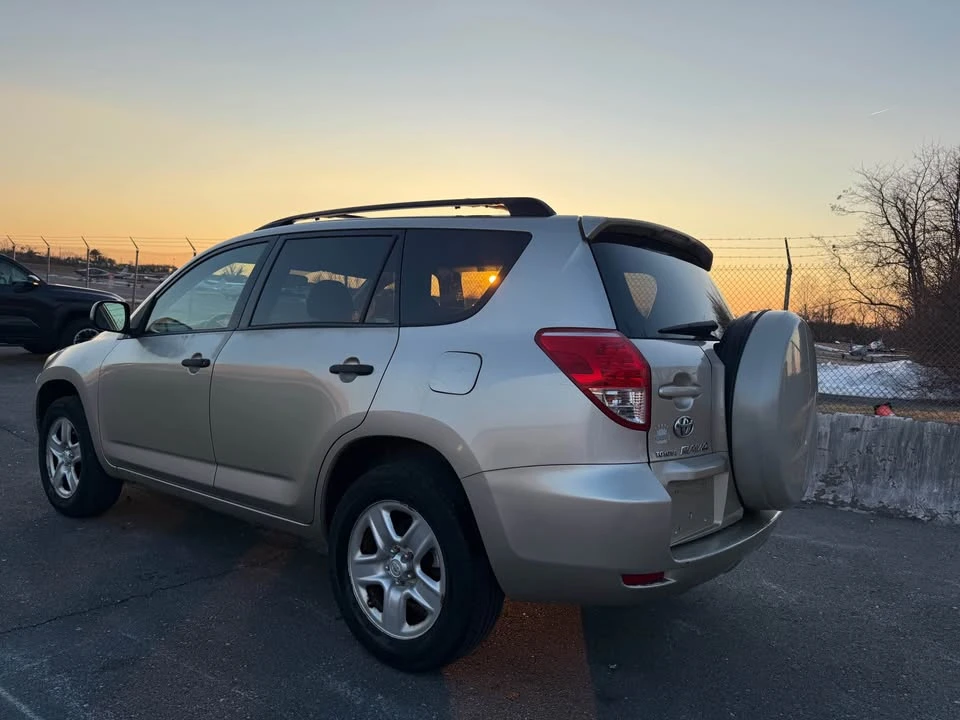 2006 Toyota RAV4 3rd Gen - Image 4 of 20