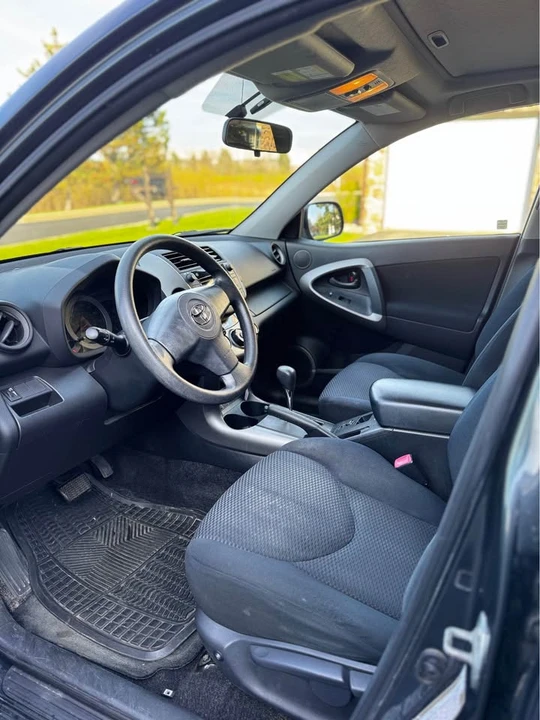 2006 Toyota RAV4 3rd Gen - Image 7 of 11