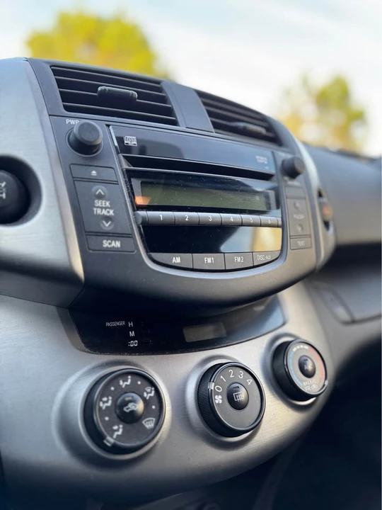 2006 Toyota RAV4 3rd Gen - Image 8 of 11