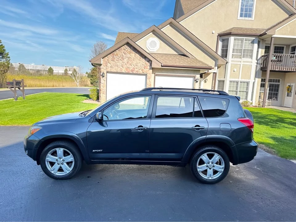 2006 Toyota RAV4 3rd Gen - Image 3 of 11