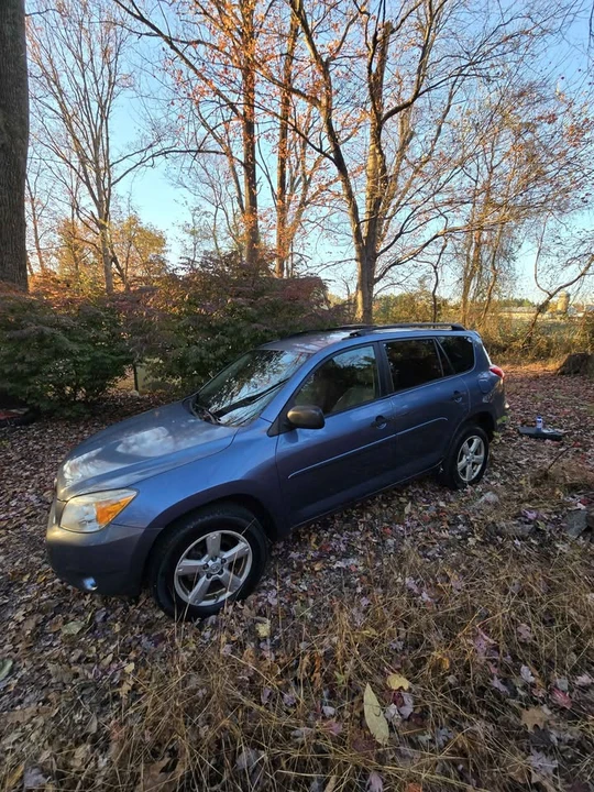 2006 Toyota RAV4 3rd Gen - Image 3 of 11