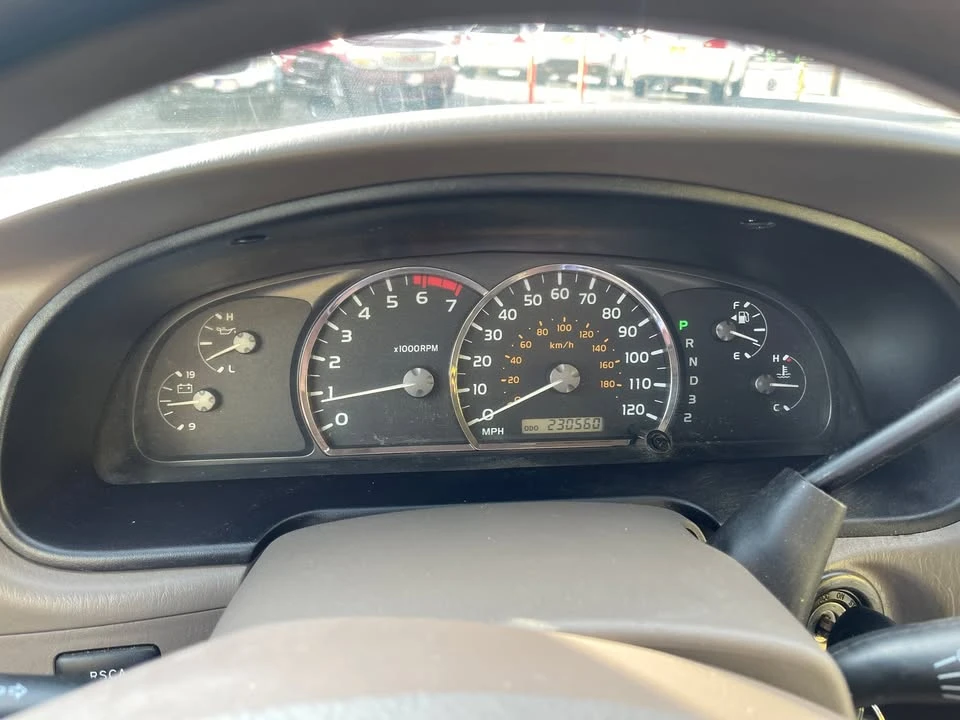 2006 Toyota Sequoia 1st Gen - Image 14 of 20