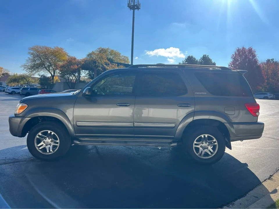 2006 Toyota Sequoia 1st Gen - Image 8 of 18