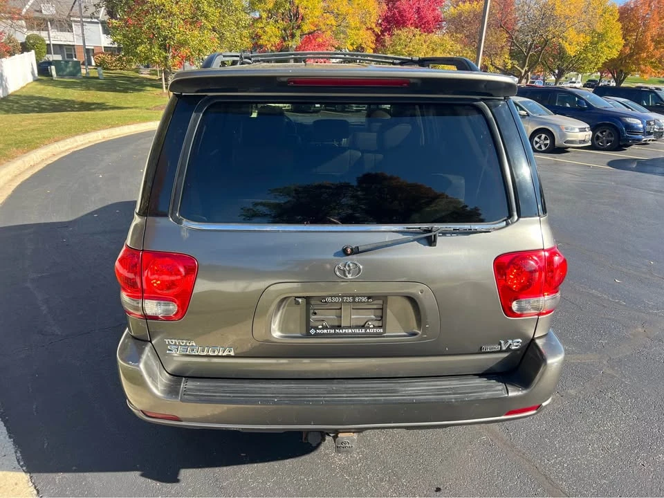 2006 Toyota Sequoia 1st Gen - Image 5 of 18