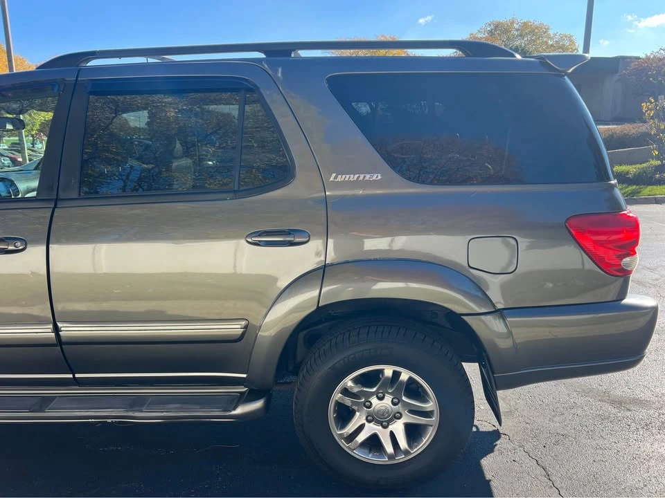 2006 Toyota Sequoia 1st Gen - Image 9 of 18
