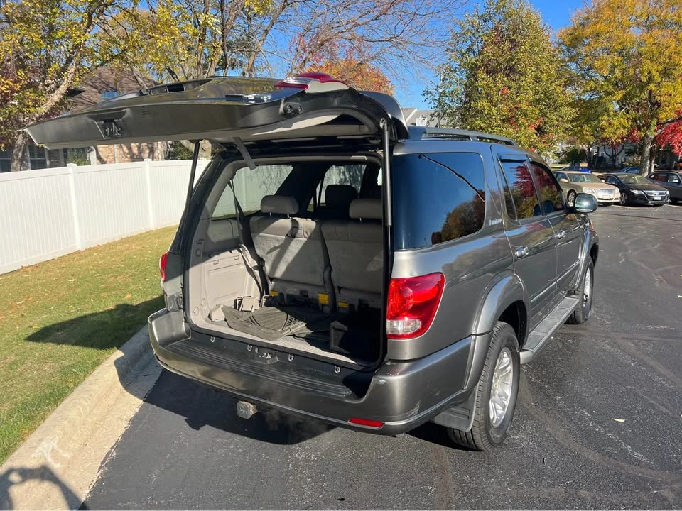 2006 Toyota Sequoia 1st Gen - Image 6 of 18
