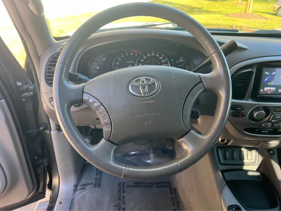 2006 Toyota Sequoia 1st Gen - Image 17 of 18