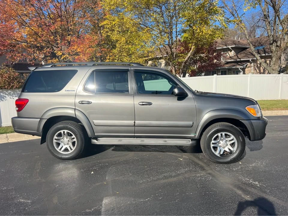 2006 Toyota Sequoia 1st Gen - Image 2 of 18