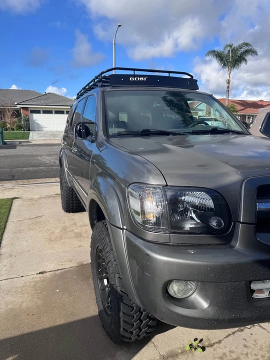 2006 Toyota Sequoia 1st Gen - Image 2 of 9