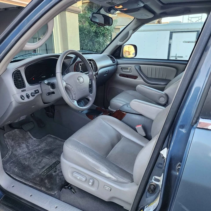 2006 Toyota Sequoia 1st Gen - Image 4 of 8