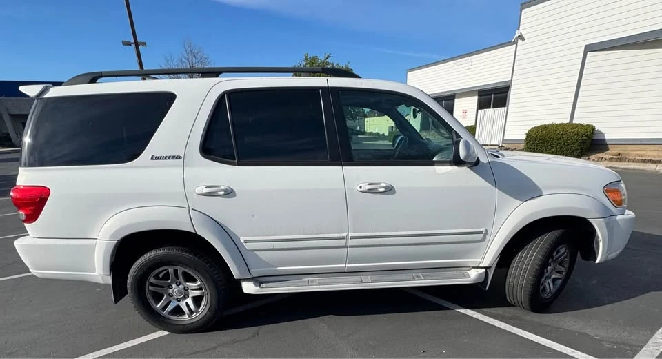 2006 Toyota Sequoia 1st Gen - Image 8 of 13