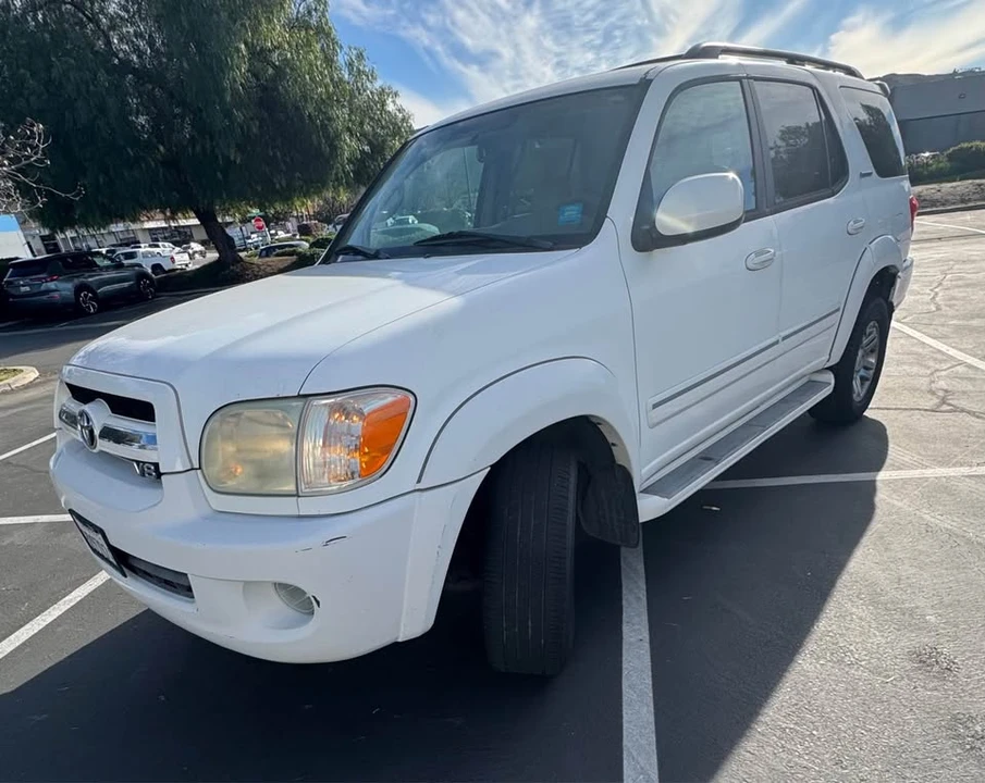 2006 Toyota Sequoia 1st Gen - Image 2 of 13