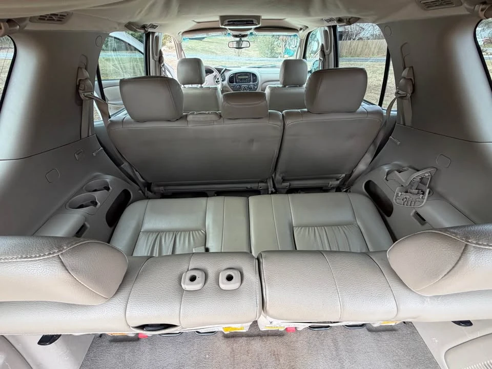 2006 Toyota Sequoia 1st Gen - Image 11 of 15