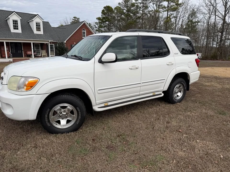 2006 Toyota Sequoia 1st Gen - Image 2 of 15