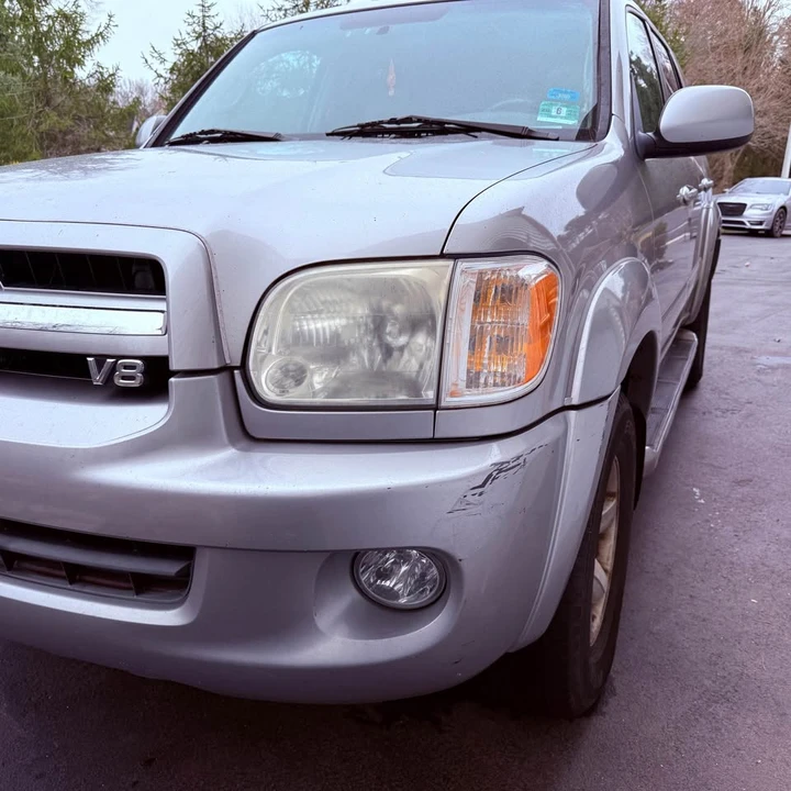 2006 Toyota Sequoia 1st Gen - Image 2 of 14