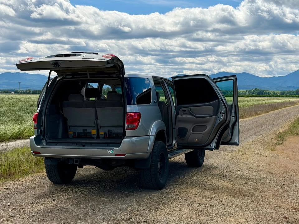 2006 Toyota Sequoia 1st Gen - Image 10 of 11