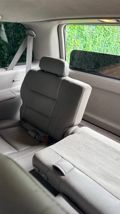 2006 Toyota Sequoia 1st Gen - Image 10 of 20