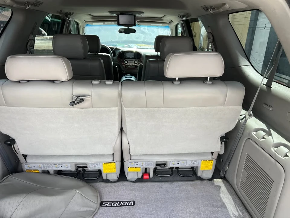 2006 Toyota Sequoia 1st Gen - Image 12 of 18
